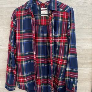 Beautiful American Eagle Plaid Long Sleeve Flannel